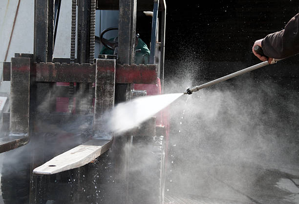 Best Commercial Building Pressure Washing  in Los Banos, CA